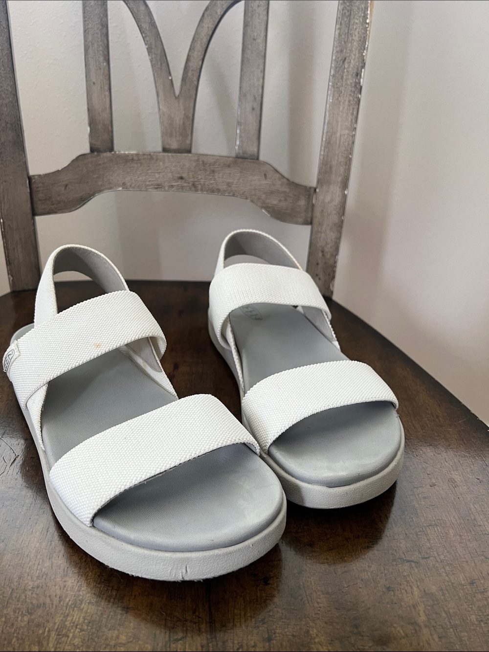 Keen sandals white